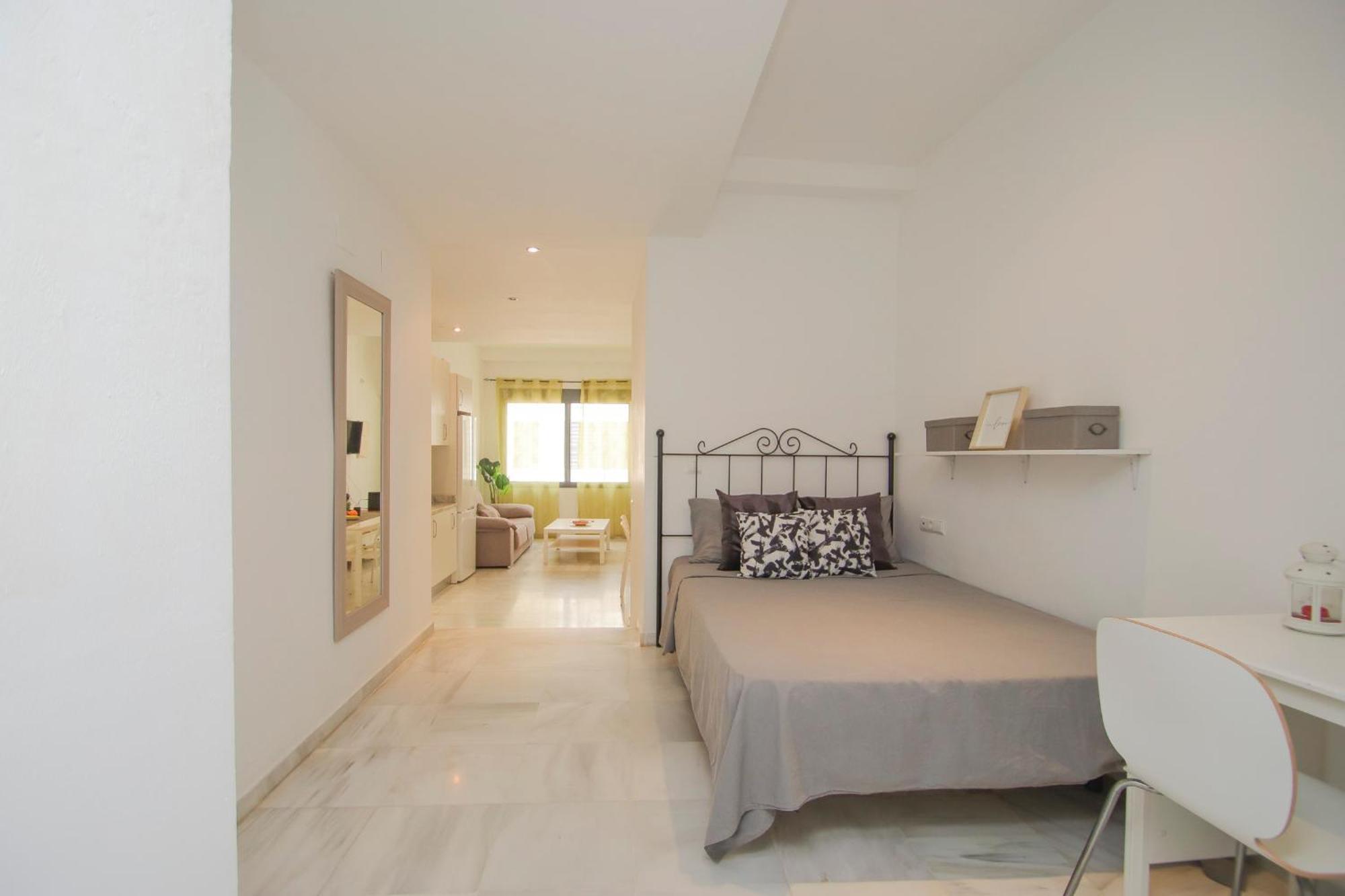 Lovely Apt In The City Center - 15M Walk Giralda Sewilla Zewnętrze zdjęcie