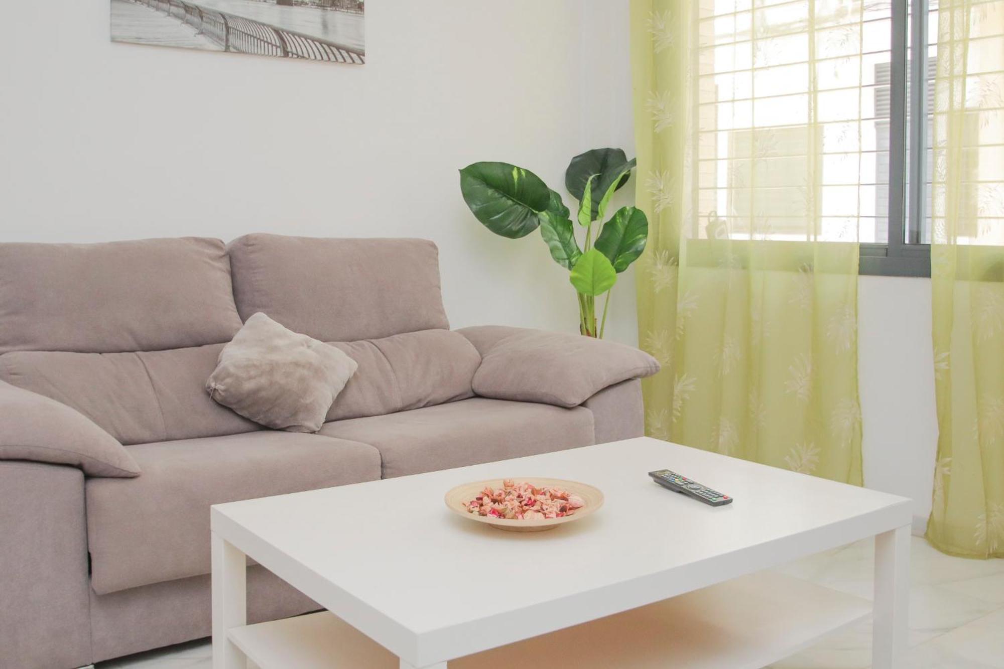 Lovely Apt In The City Center - 15M Walk Giralda Sewilla Zewnętrze zdjęcie