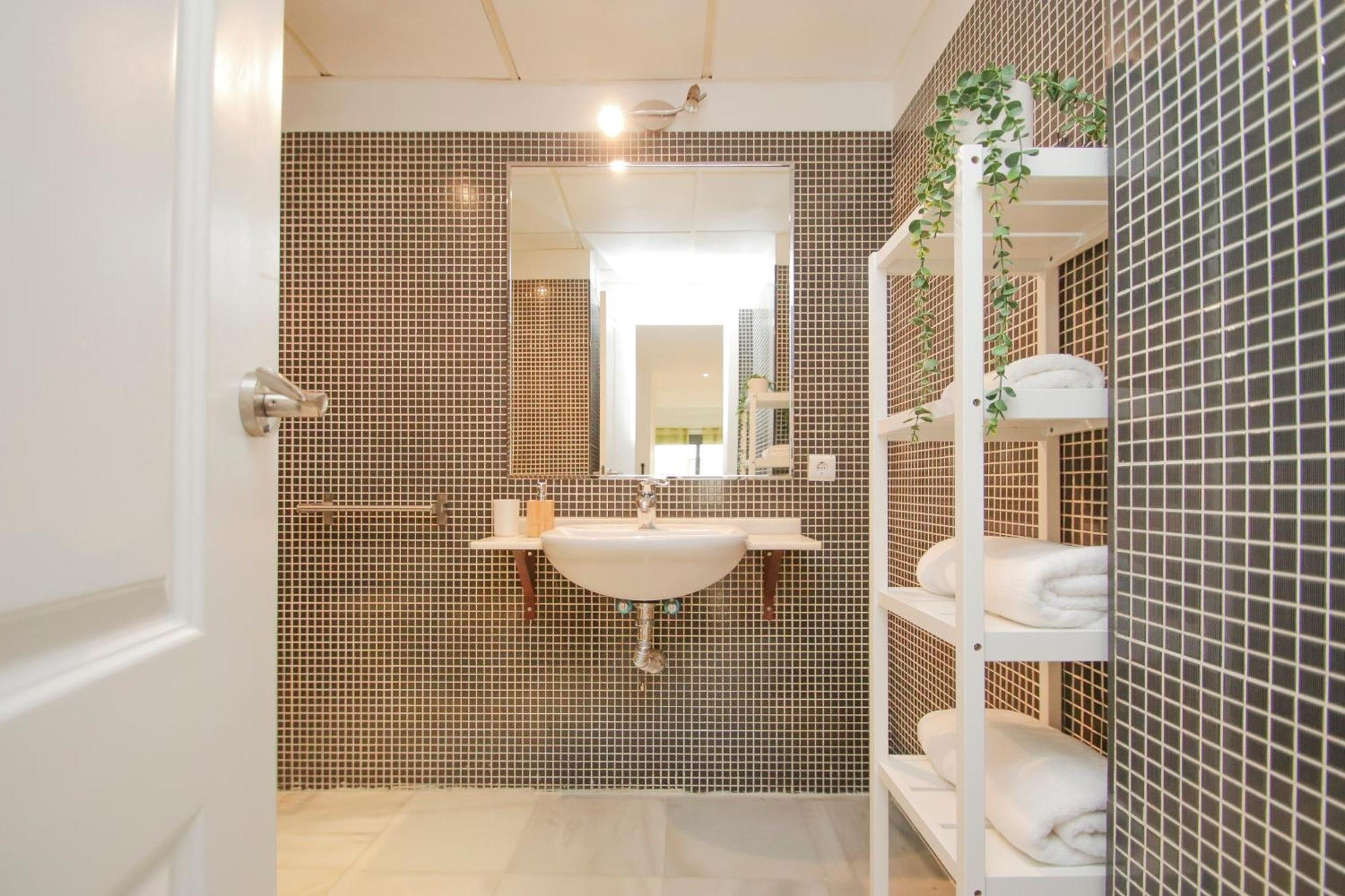 Lovely Apt In The City Center - 15M Walk Giralda Sewilla Zewnętrze zdjęcie